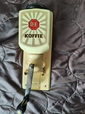 Oude DE wandkoffiemolen
