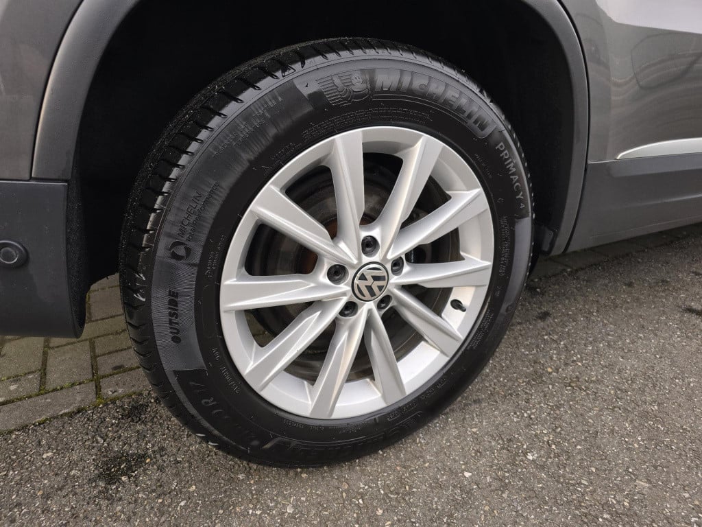 Volkswagen Tiguan 1.4 tsi sport&style