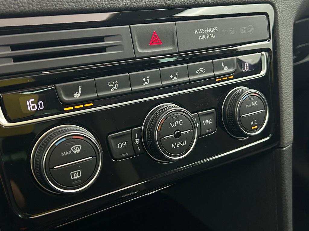 Volkswagen Golf Sportsvan occasion 1.4 tsi highline | zwart | tweedehands v