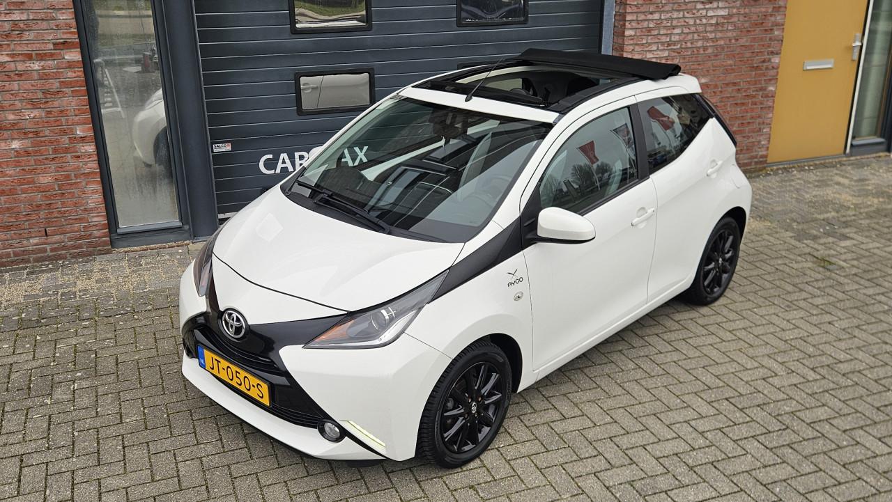 Prachtige 5drs. TOYOTA AYGO X-WAVE 1.0 CABRIO / NL AUTO / NAP / 80.865KM !!