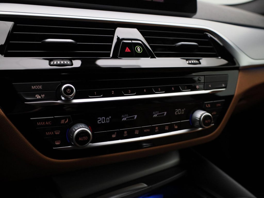 BMW 5 Serie touring 520e executive | automaat | leder | navigatie | apple c