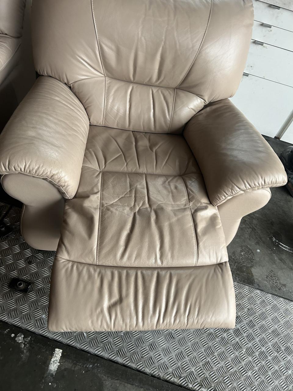 Bank leer 2 zits en relax fauteuil