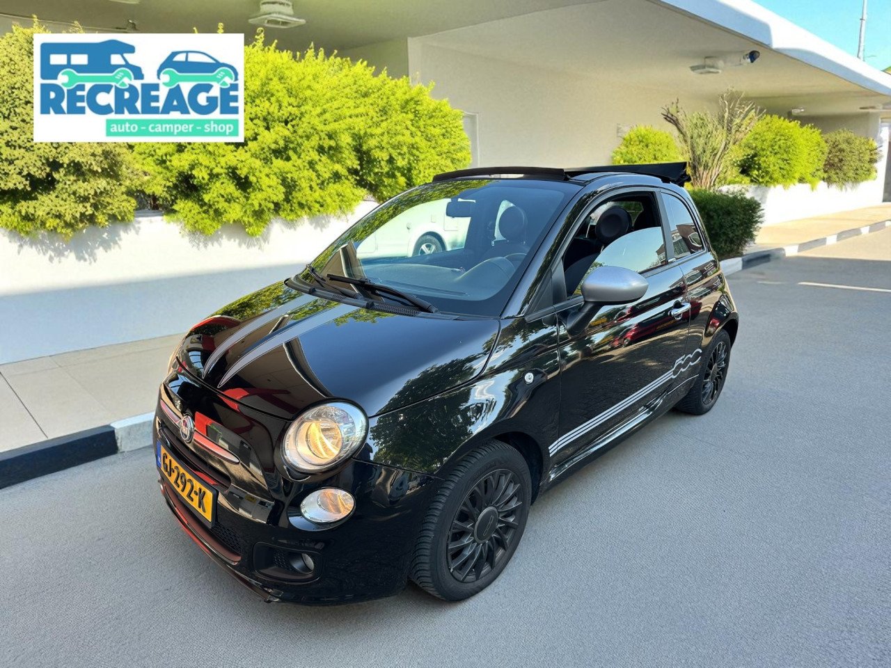 🌞 Ervaar de zon op je gezicht – stap in deze Fiat 500 Cabrio!