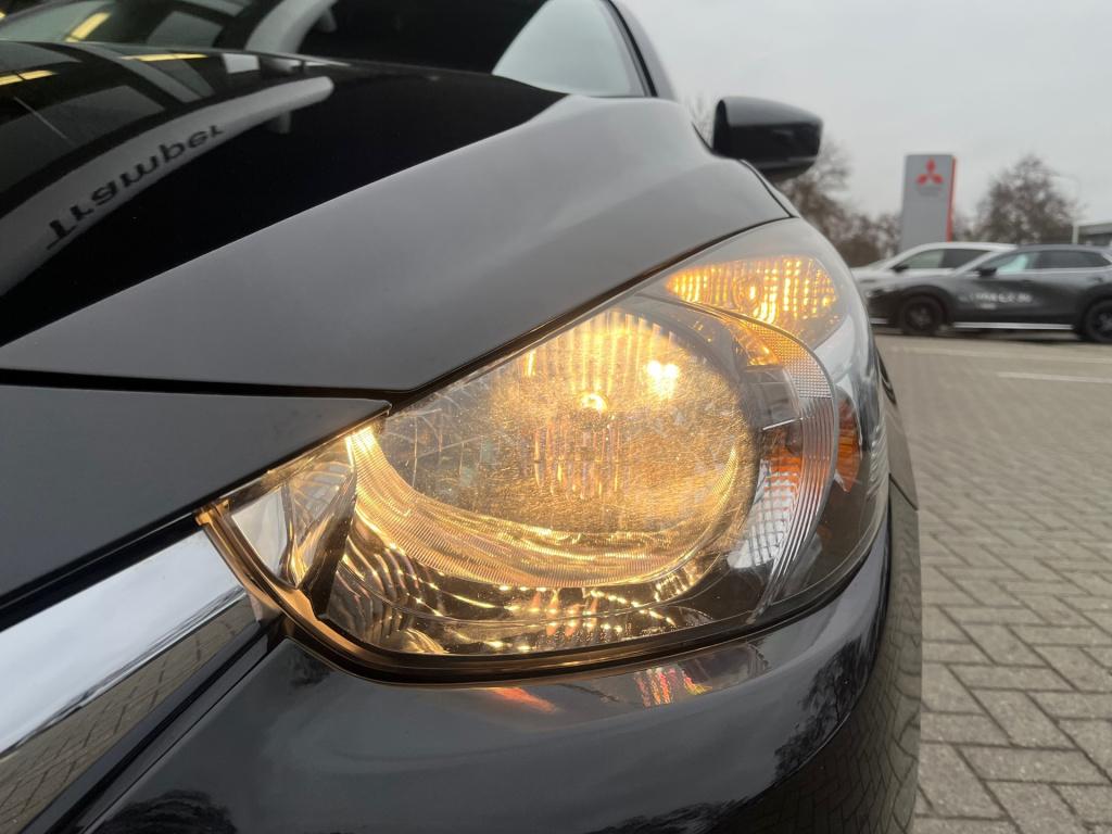 Mazda 2 1.5 skyactiv-g dynamic 90 pk|rijklaar