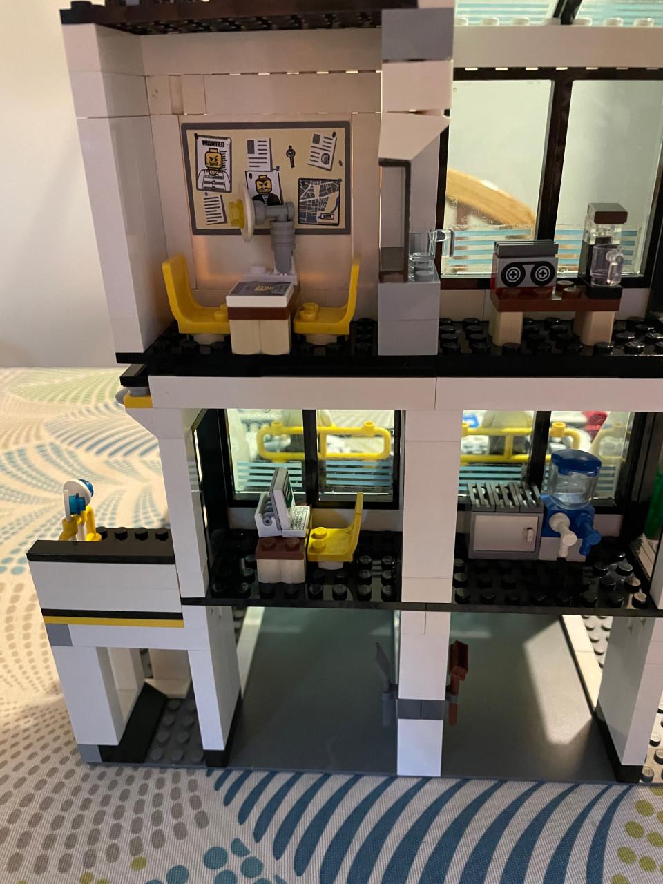 Lego City: Politiebureau 7744