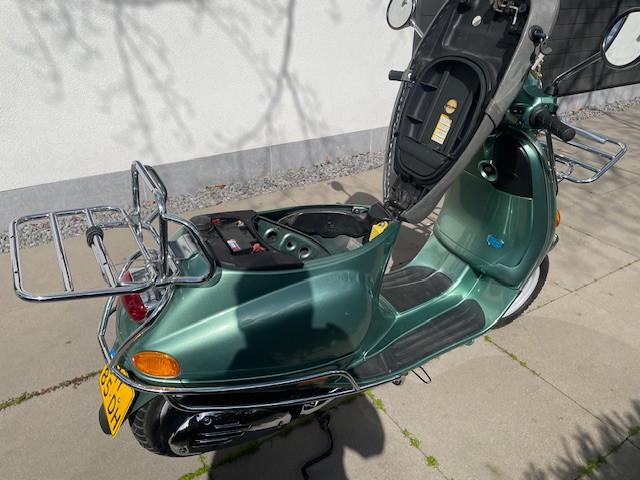 Vespa ET4 125 Motorscooter in perfecte staat