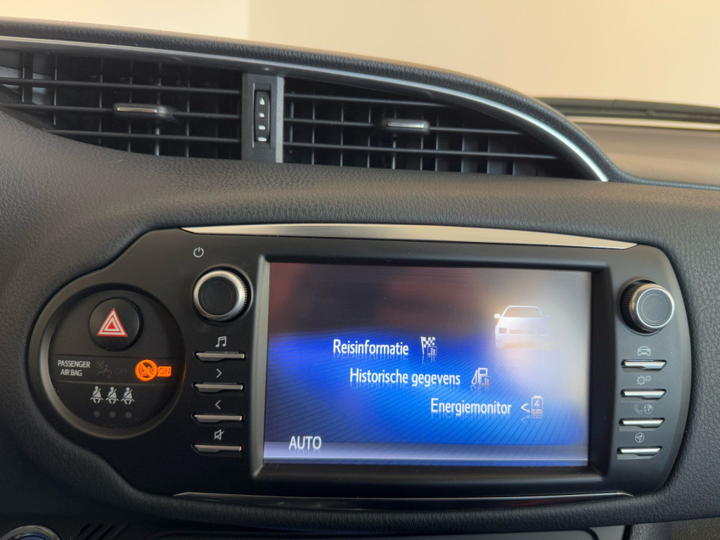 Toyota Yaris 1.5 hybrid y20 exclusive edition