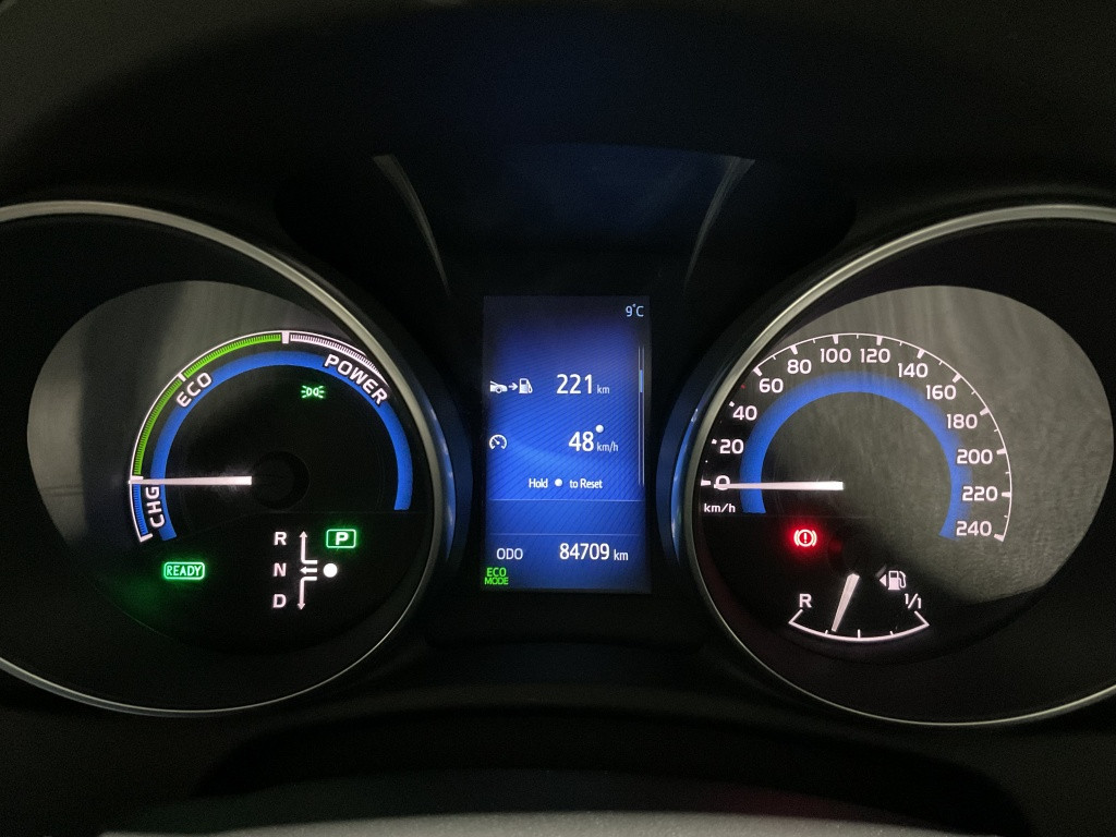 Toyota Auris 1.8 hybrid dynamic go