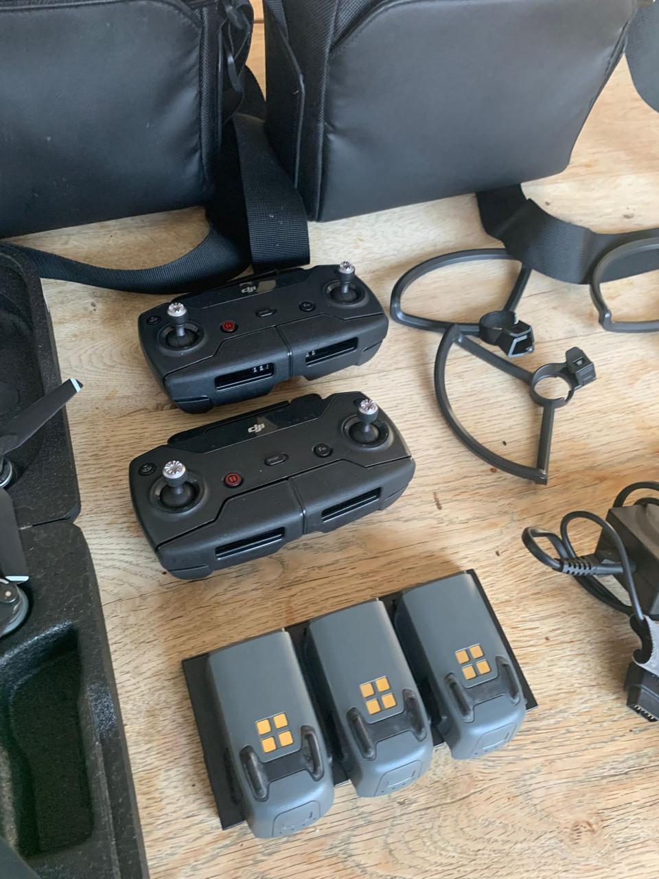 Dji Spark Fly More, 3 accus, 2 drones