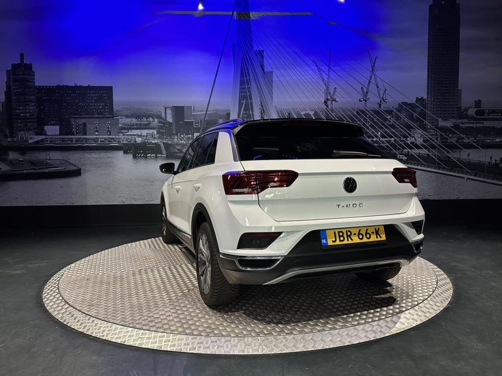 Volkswagen T-roc 1.5 tsi sport *pano*acc*camera*