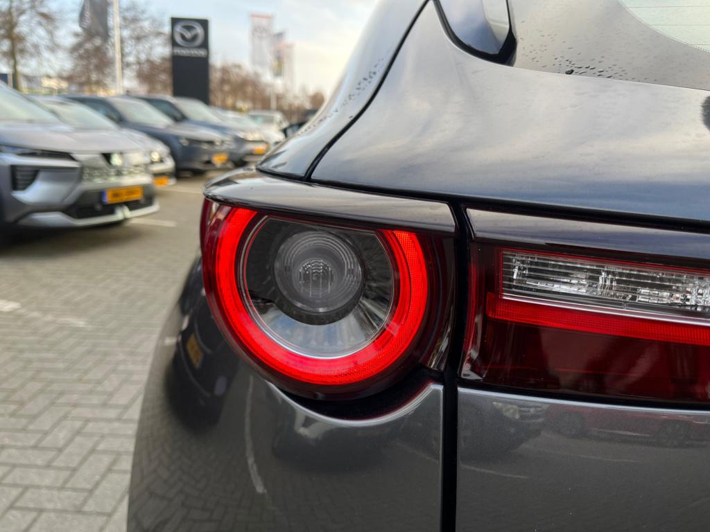 Mazda Cx-30 2.0 e-skyactiv-x m hybrid comfort met 18 inch & leer|rijklaar