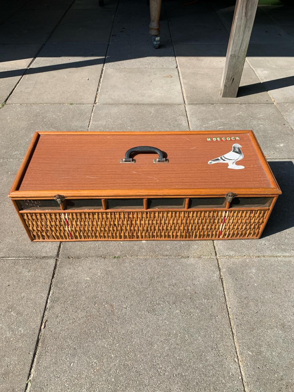 Vintage duivenmand, transport mand voor 6 duiven