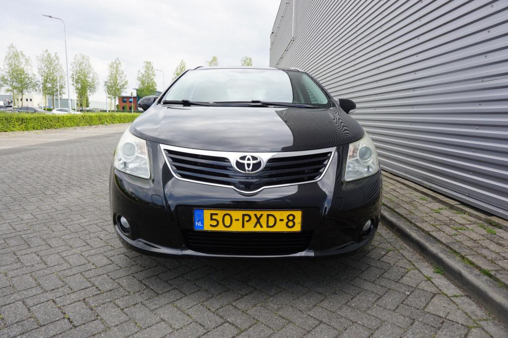 Toyota Avensis wagon 2.0 vvti business automaat - climate / cruise / camera