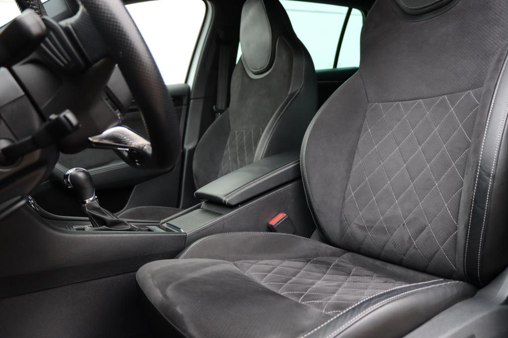 Skoda Superb combi 1.4 tsi iv sportline 218pk dsg6 | black style | memory s