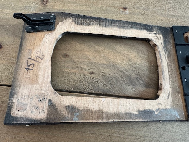 Middencosole hout Zebrano Mercedes Benz W124, handgeschakeld