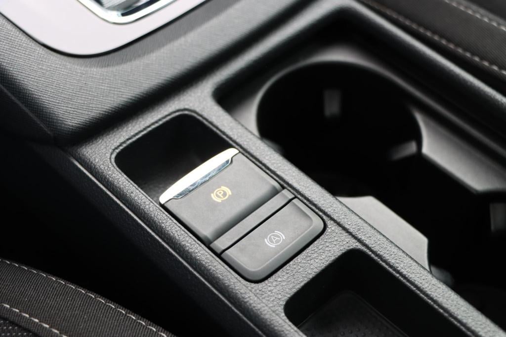 Skoda Octavia combi 1.4 tsi iv style 204pk dsg6 panorama dak | keyless | me