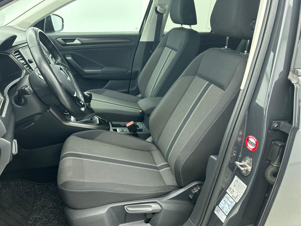 Volkswagen T-roc 1.0 tsi style | lmv | panorama dak | navigatie | parkeer s