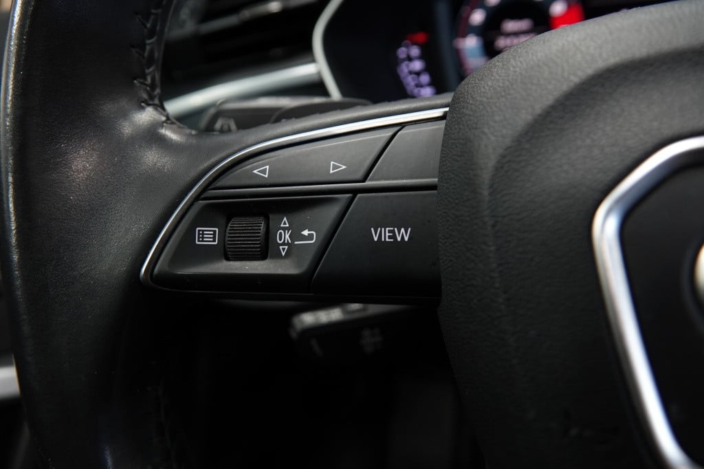 Audi Q3 35 tfsi pro line | pano | matrix | maxton | camera |