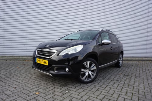 Peugeot 2008 1.6 vti féline airco / navi / cruise / pano / leder / parkeers