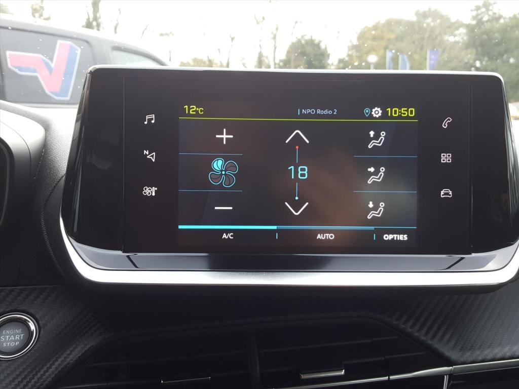 Peugeot E-2008 ev 50kwh 136pk 3-fase active apple carplay & android auto | 