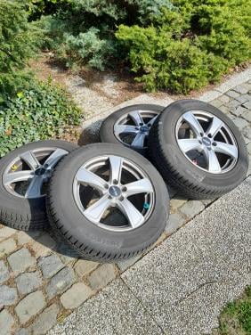 4 winterbanden met velg