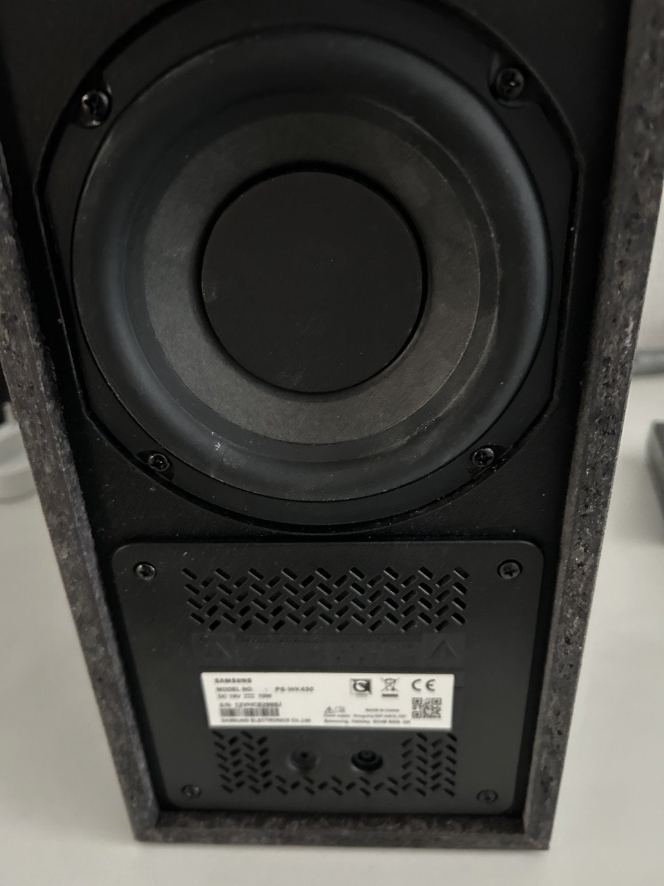 Samsung Soudbar compleet als nieuw. volledig draadloos incl subwoofer.