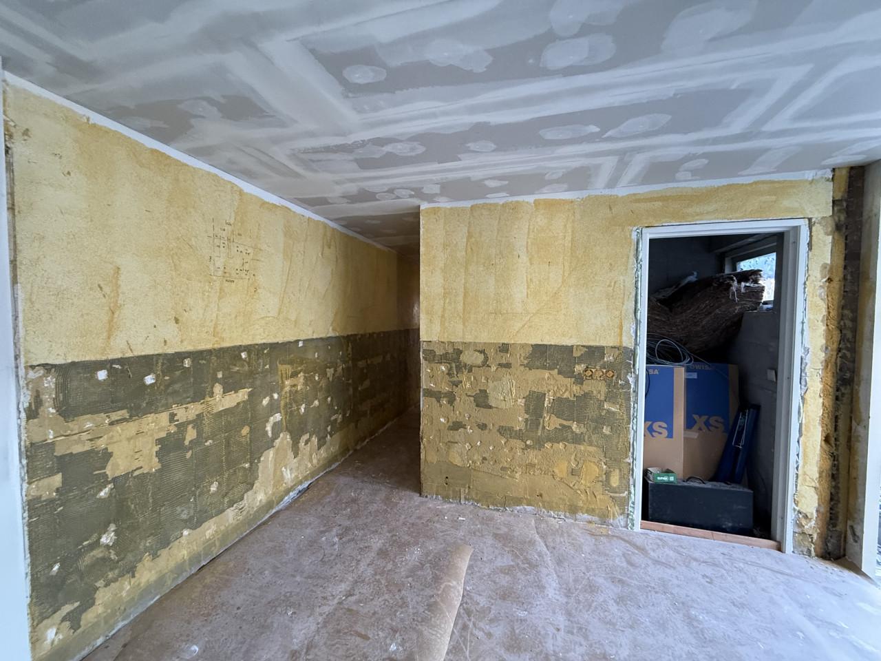 ✅ Nadien Smeren Stukadoor Tel.0685004348