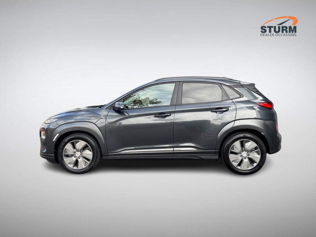 Hyundai Kona ev premium 64 kwh soh 97% meest luxe uitvoering incl. schuif-/