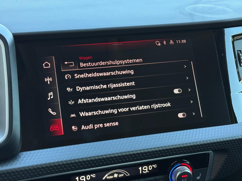 Audi A1 Sportback 25 tfsi s-edition * matrix led * stoelverwarming * adapti