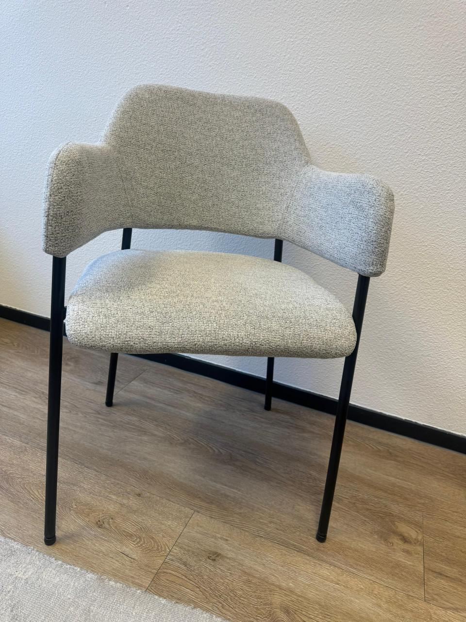 Stijlvolle stoelen 2 stuks Zo goed als nieuw