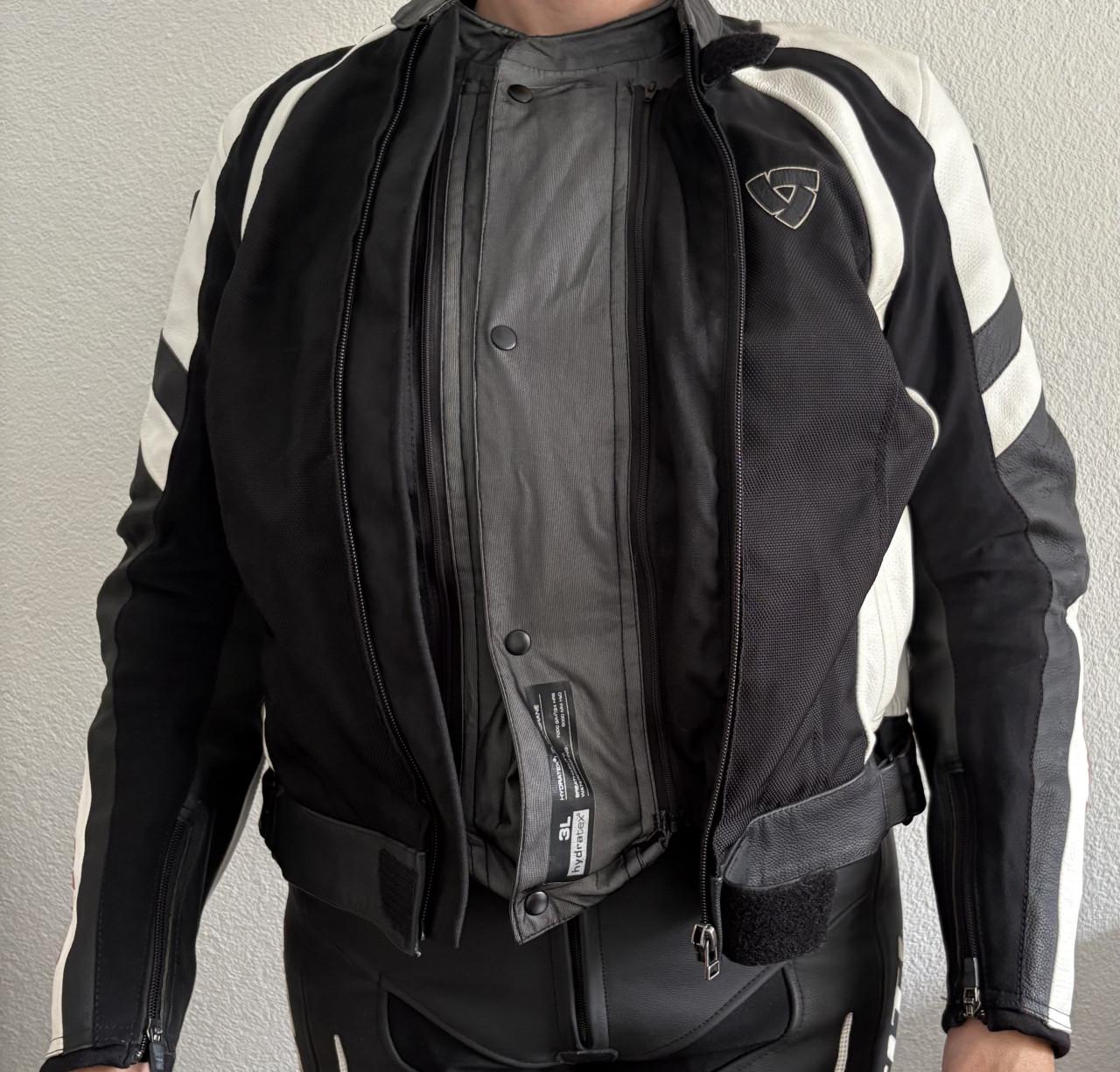 REV’IT dames motorpak 2-delig – jas 42 / broek 40 – leer (ook los te koop)