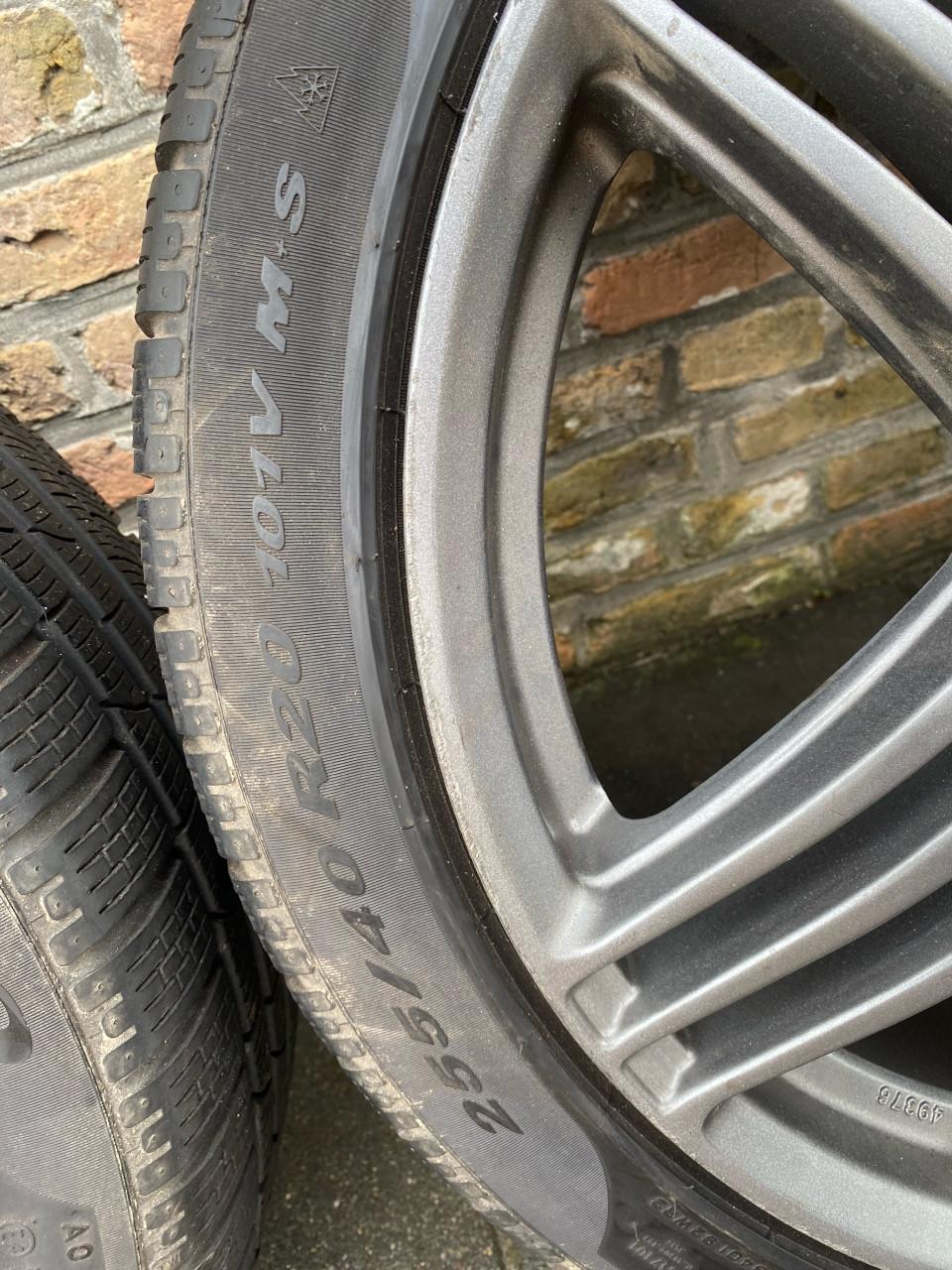 Velgen met winterbanden 20 inch