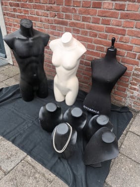 Paspoppen en Sieradendisplays