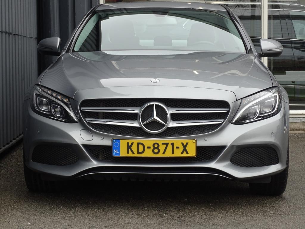 Mercedes-Benz C-Klasse 180 lease edition | led | camera | stoelverwarming