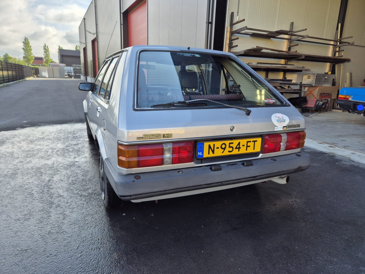 Mazda 323, 1984!! €2500,-
