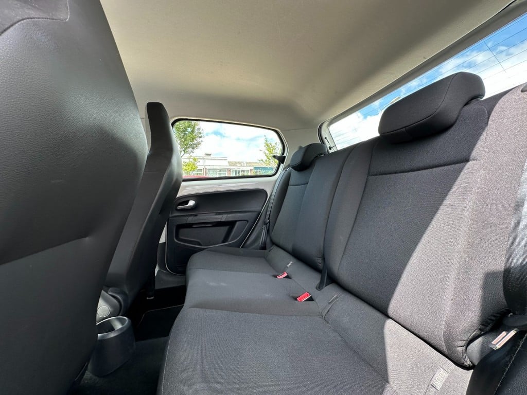 Volkswagen UP! up 1.0 bmt move cruise control airco dab+