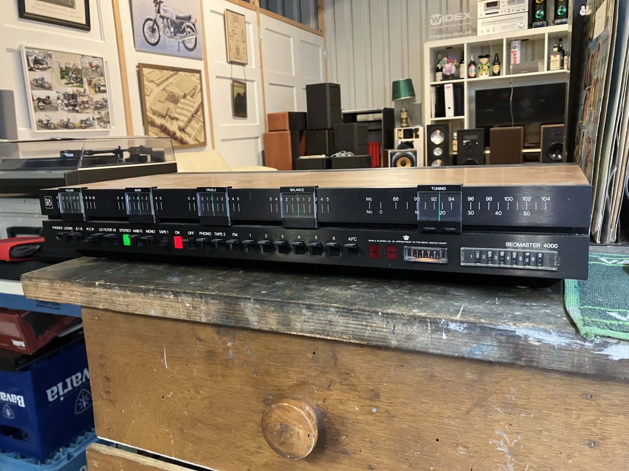Beomaster 4000 en Beovox M70 werkend met doos en papieren