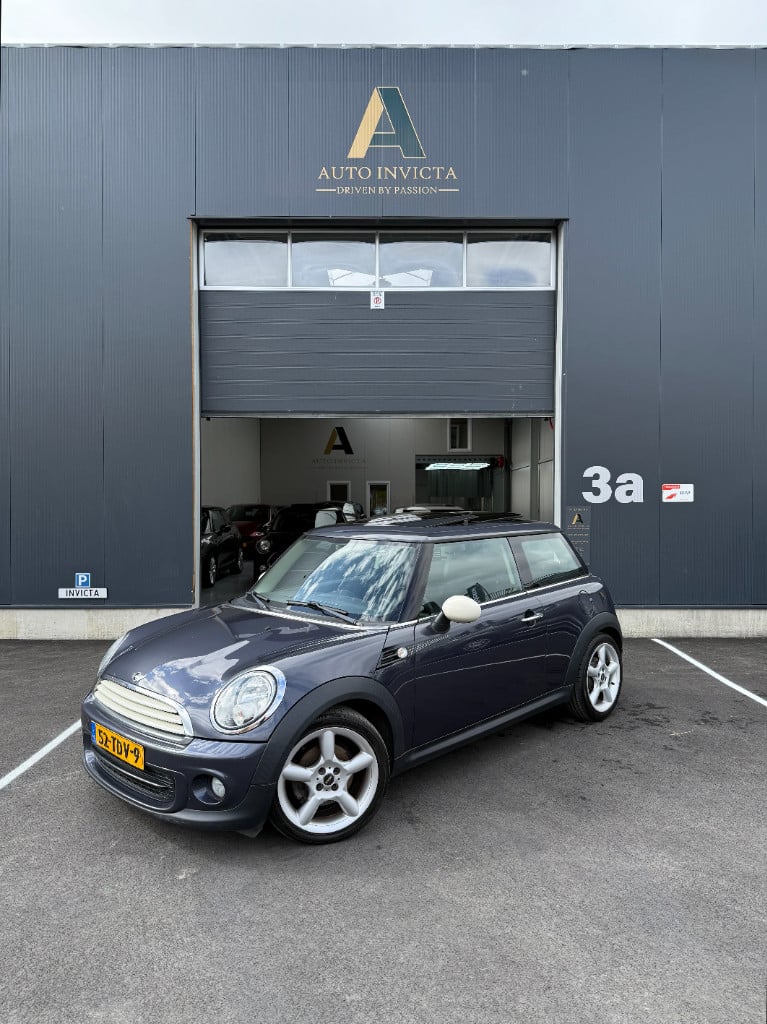 Mini One 1.6 malist - pano - nieuwe koppeling