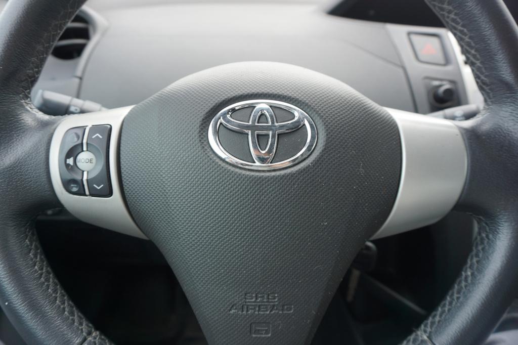 Toyota Yaris 1.3 vvti sol airco / elektr. ramen / nap