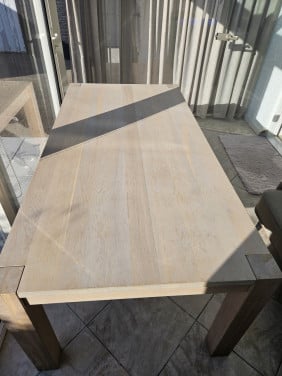 Massief houten eettafel