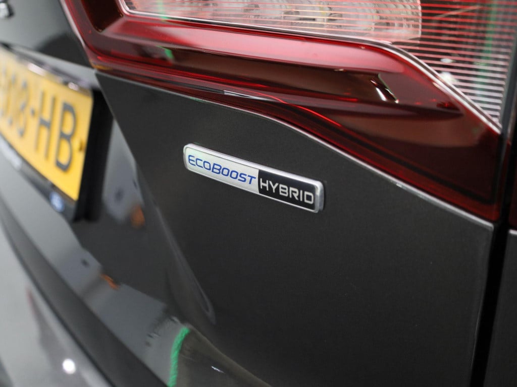 Ford Focus wagon 1.0 ecoboost hybrid connected | navigatie | cruise control