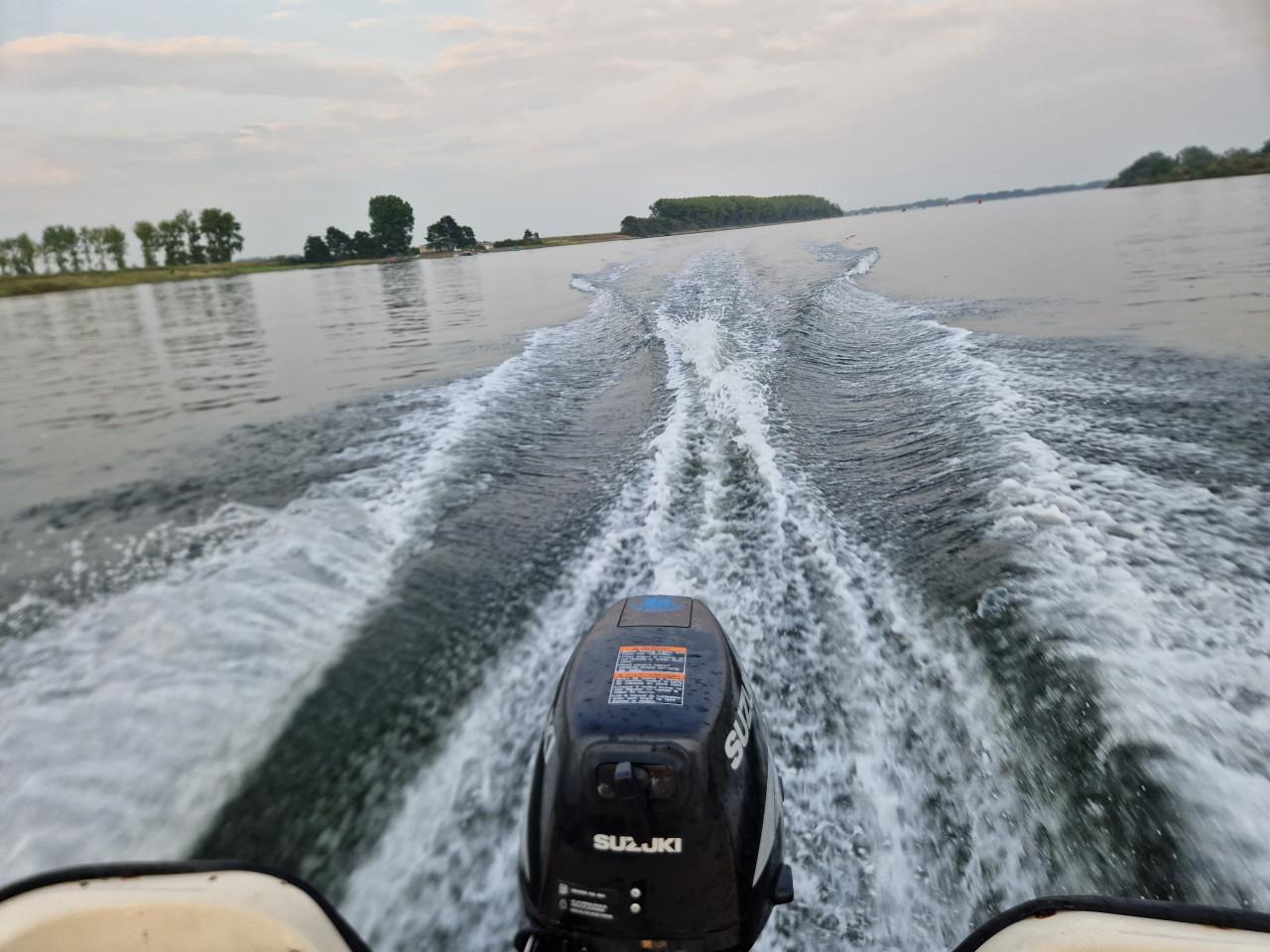 Shetland GH 14 met Suzuki 15 pk 4-takt visboot / consoleboot € 1.850,-