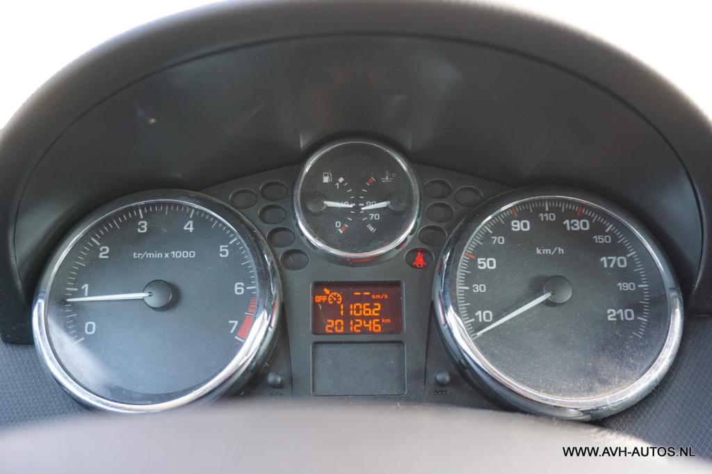 Peugeot 207 1.4-16v xr