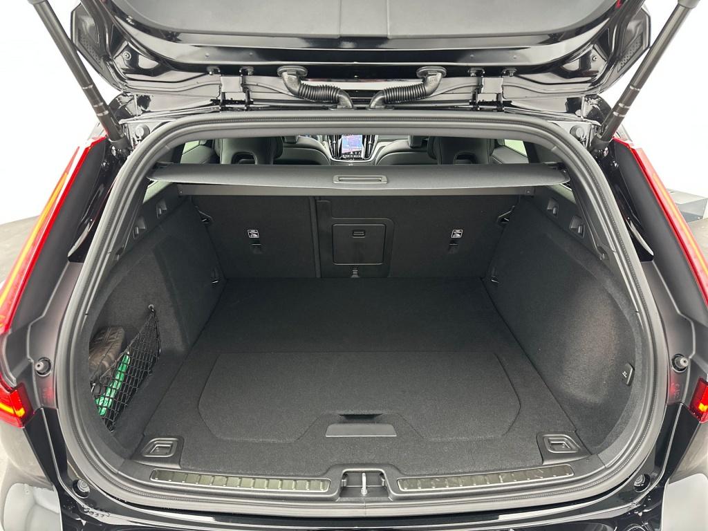 Volvo V60 t8 awd gt ultra dark performance edition