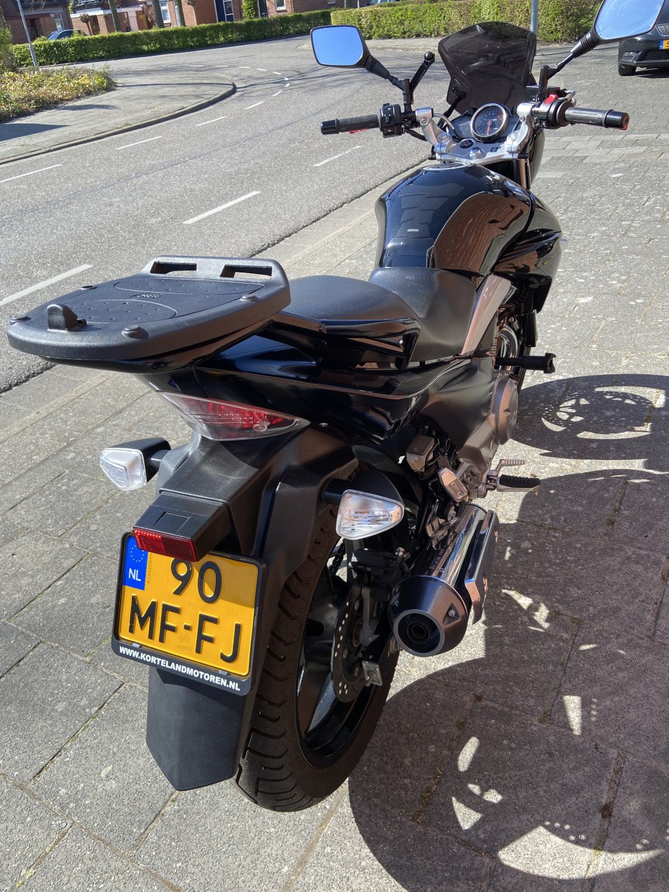 Motor Suzuki GS 250 Inazuma