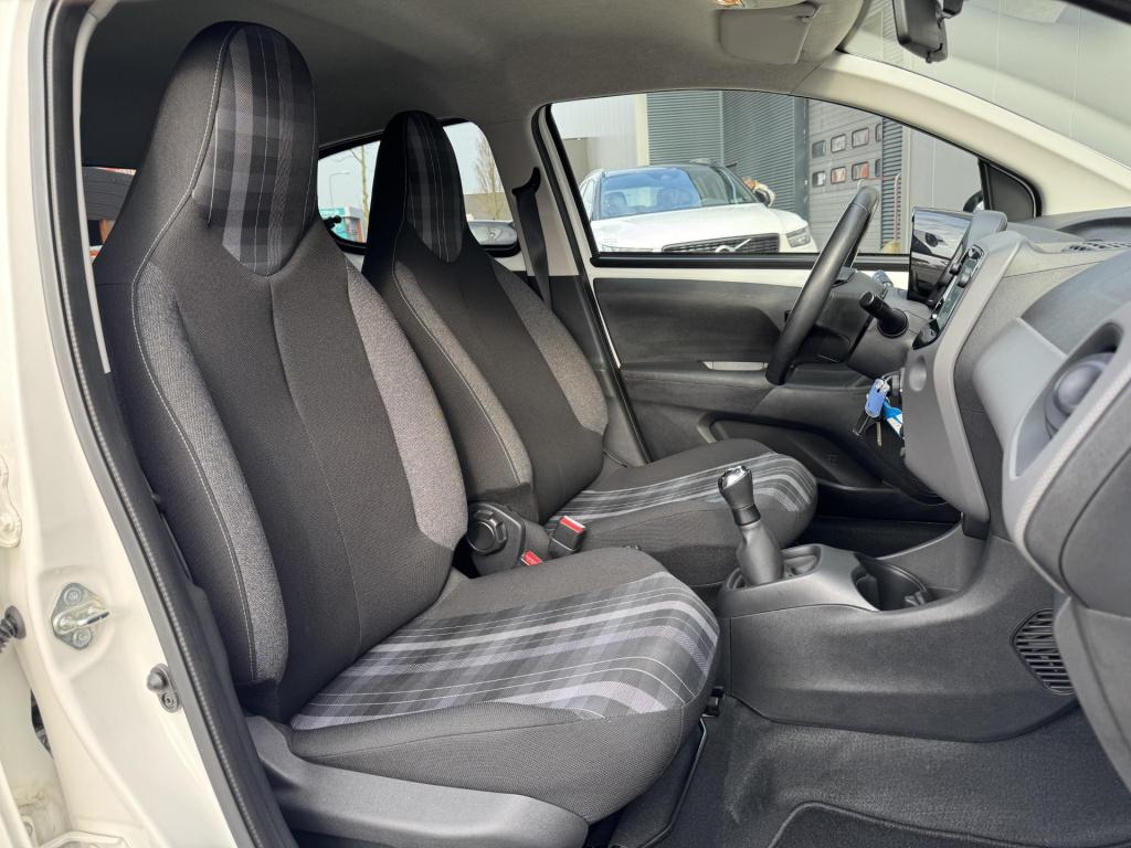 Peugeot 108 1.0 e-vti active alle optiepakketten, nl-auto!