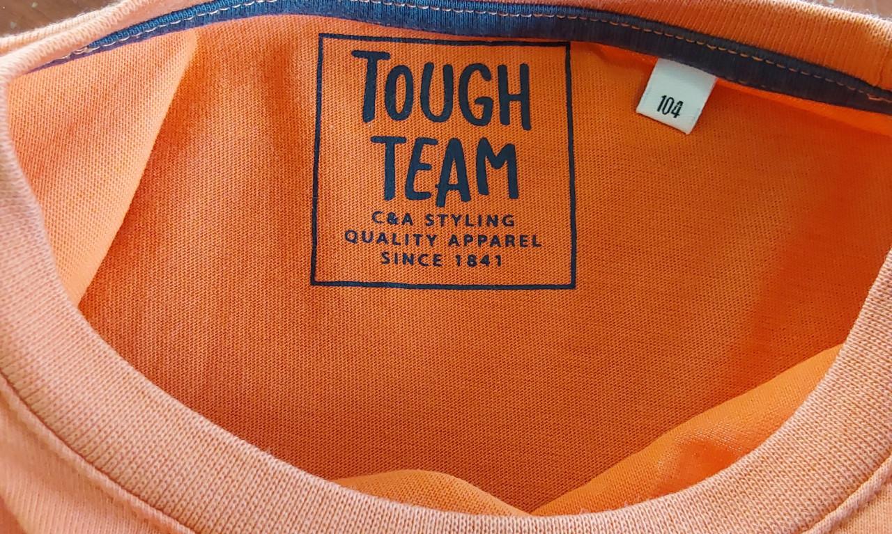 T-shirt van het merk C&A in maat 104