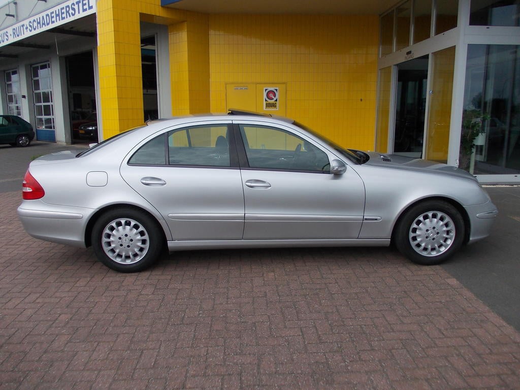 Mercedes-Benz E-Klasse 220 cdi elegance aut. e220cdi