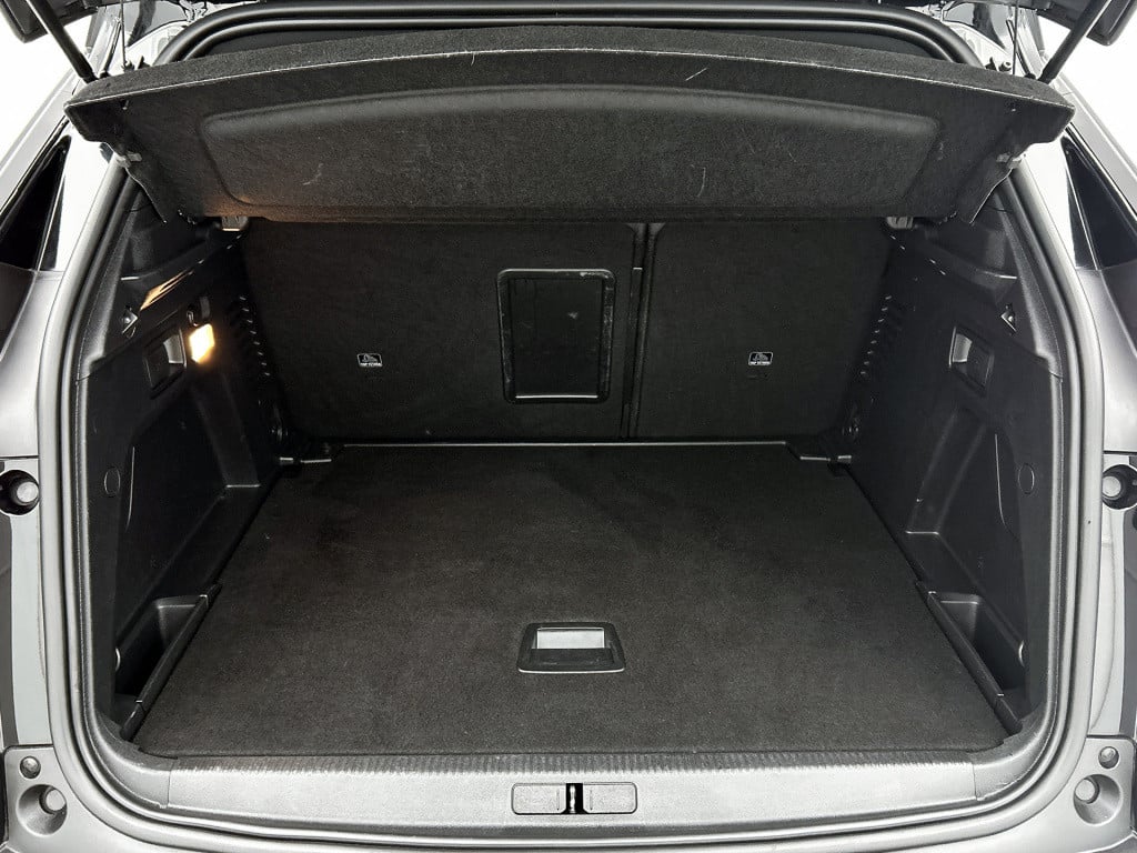 Peugeot 3008 130 pk gt black pack | rijklaar | panorama schuif / kanteldak 