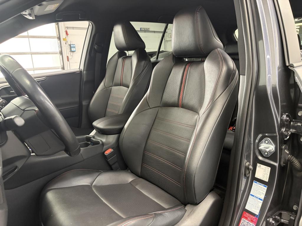 Toyota Rav4 2.5 plug-in hybrid awd executive bi-tone| 360camera| jbl| adap.